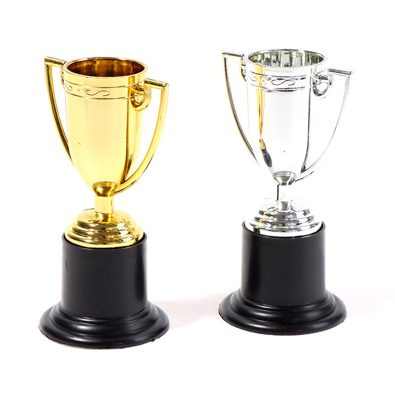 1Pc Plastik Mini 10Cm Piala Trophy Sepak Bola Sepak Bola Piala Piala untuk Acara Olahraga Pesta Ulang Tahun Anak-anak Hadiah