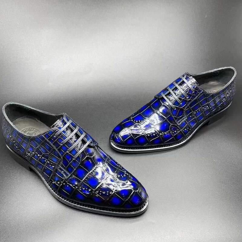 chue new arrival men dress shoes male formal shoes men crocodile leather shoes blue Carve patterns Brogue shoes for men blue
