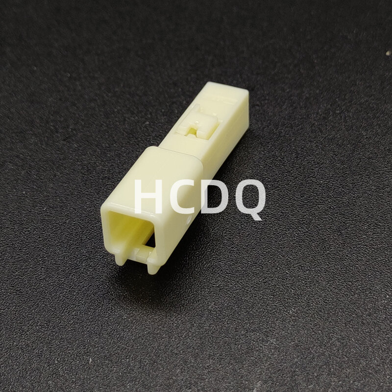 The original 90980-10870 1PIN  automobile connector plug shell and connector are supplied from stock