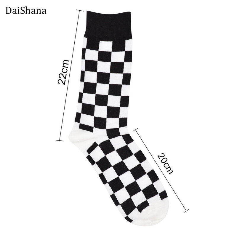 Meias de algodão estilo harajuku para homens e mulheres, padrão quadrado preto e branco, meias engraçadas novidade skate, moda de rua, novidade