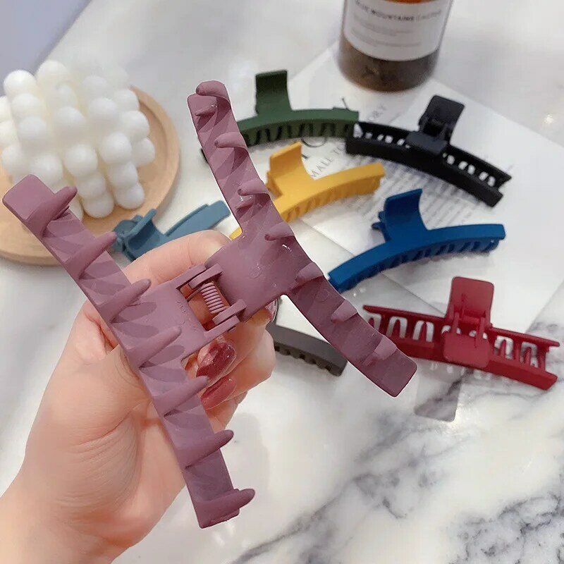 New Fashion Large 9cm Solid color acrylic Hair Clips Girls Hairpins Simple Crab Claws girls Women for accessoires Headdress
