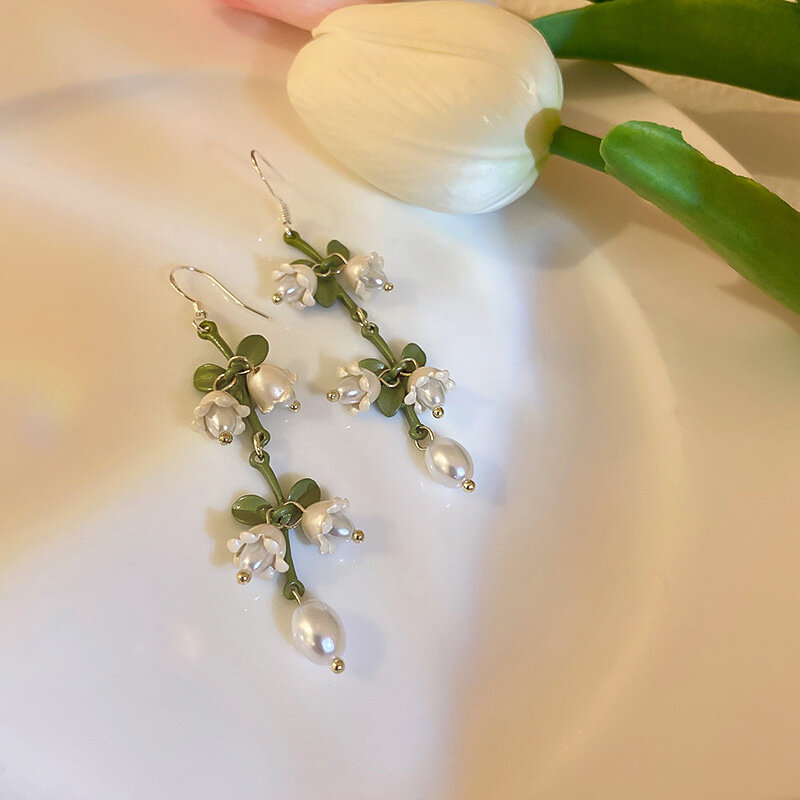 تصميم جديد زنبق الوادي اللؤلؤ الأخضر الأذن هوك للنساء الأقراط الطويلة بوتيك المجوهرات بالجملة حفل زفاف تاريخ هدية