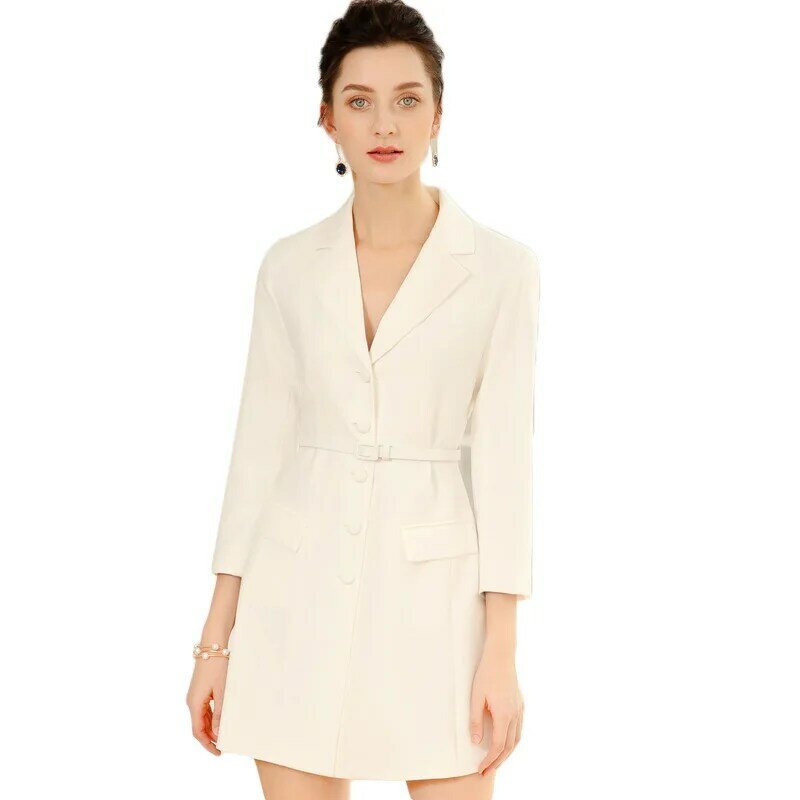 Nowa odzież przeciwwiatrowa średniej długości kobieta w połowie jesieni 2023 nowy, biały garnitur z dziewięcioma rękawami