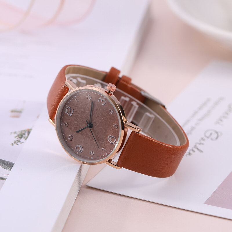 De Nieuwe Koreaanse Versie Van De Top Mode Eenvoudige Riem Horloge Vrouwen Casual Student Dames Jurk Alle-Match quartz Horloge