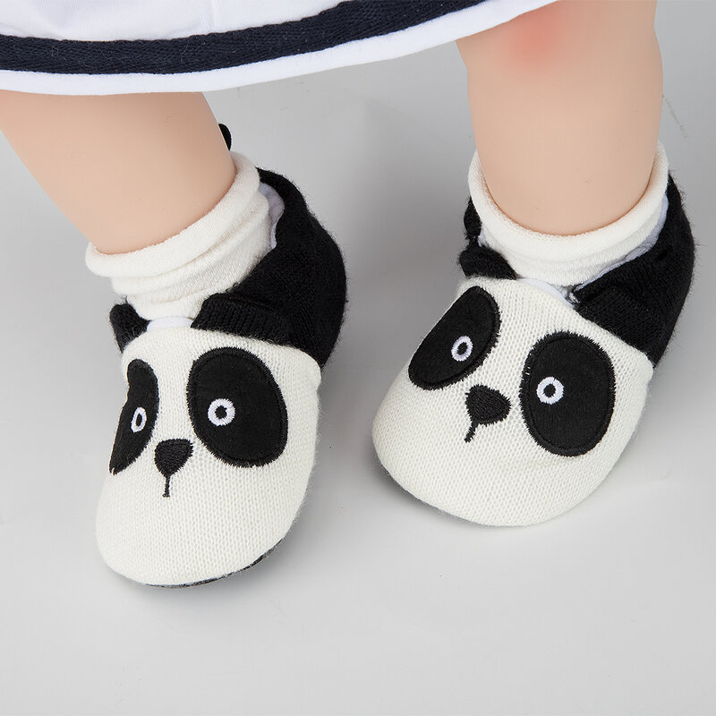 Zapatos antideslizantes de suela suave con dibujos animados para bebé, calzado cálido para cuna de animales, recién nacido, 2020
