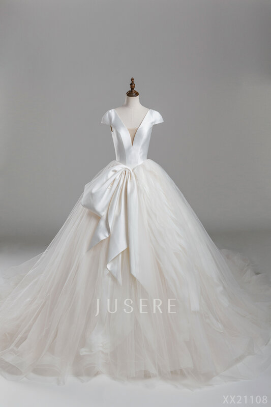 A-line  bridal dress V-neckline bridal gown wedding dress zipper tulle cap sleeves bridal gown with chapel train