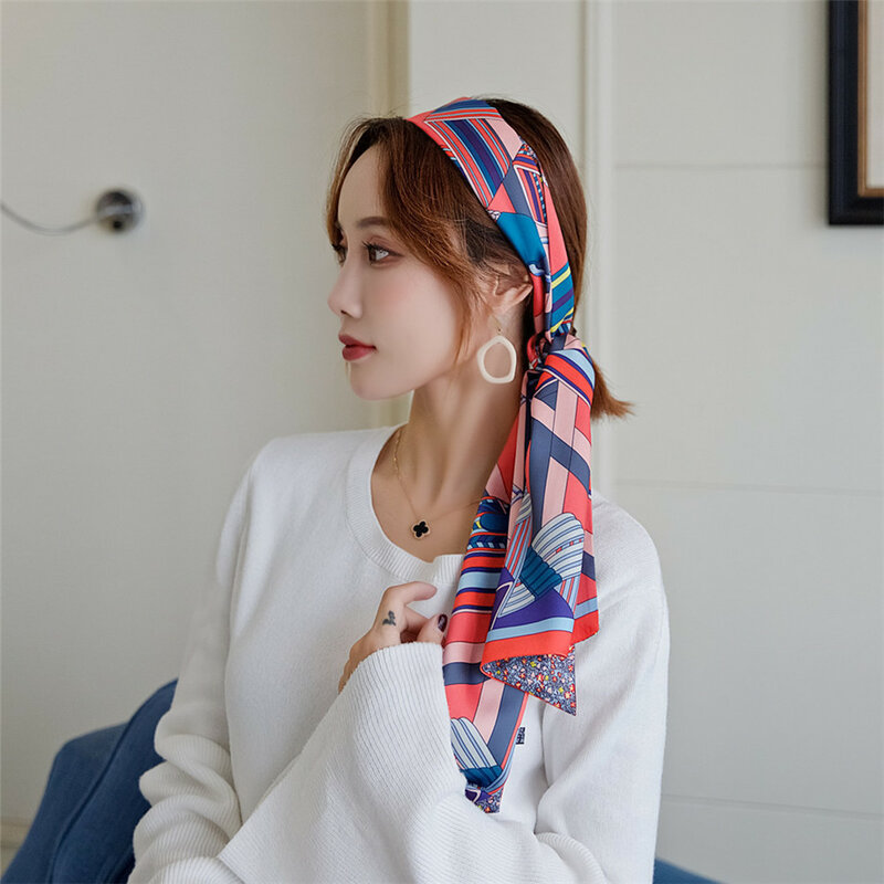 Écharpe de marque de luxe à Double pont pour femmes, nouveau Design, foulard de printemps, à la mode, pour la tête, en soie, pour dames, 2023