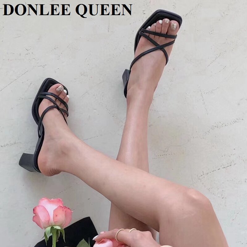 Moda wzór wężowy sandały kobiety szpilki klapki Slip On slajdy wąskie paski buty letnie eleganckie Sandalias Mujer