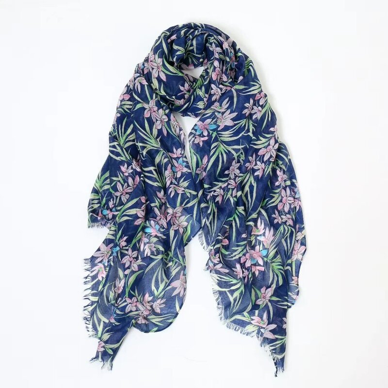 2021 Beautiful Leaf Print Fringe Scarves And Shawls Soft Leaves Wrap Hijab Scarf Free Shipping