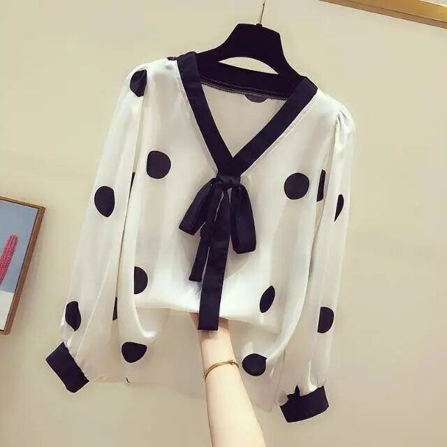 Spring and Summer New Fashion Women Dot Shirts Female V-neck Long-sleeved Shirts Printed High Quality Women Blouses