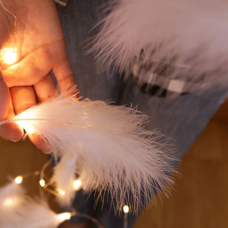 Świąteczna taśma Led Light Feather girlanda żarówkowa kurtyna fantazyjna lekka drut miedziany do sypialni salon romantyczna dekoracja lampy