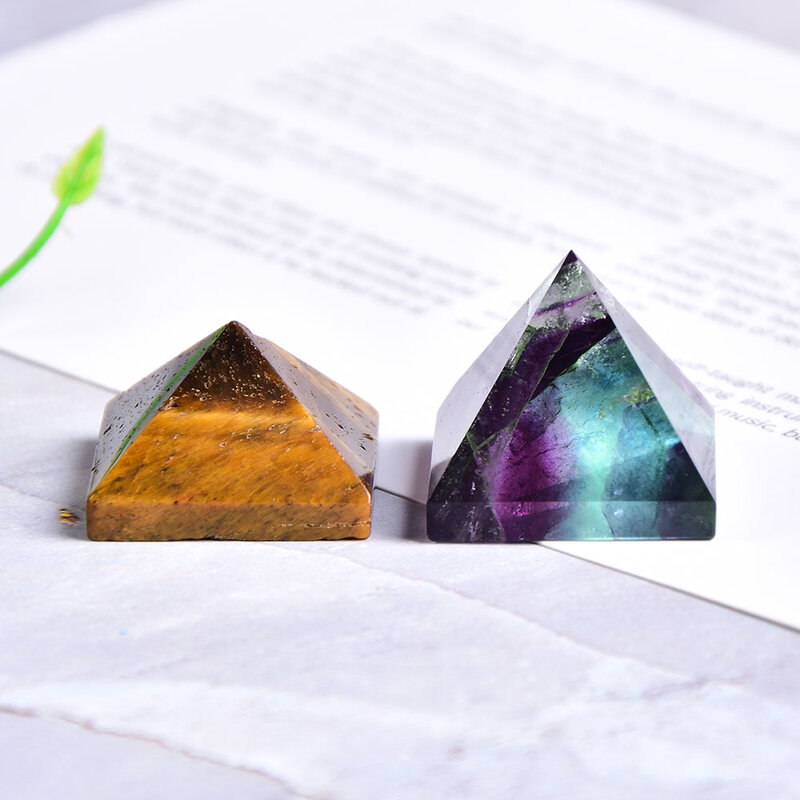Kerajinan Dekorasi Rumah Titik Mata Harimau Kristal Reiki Chakra Batu Penyembuh Piramida Kristal Fluorit Alami 1 Buah