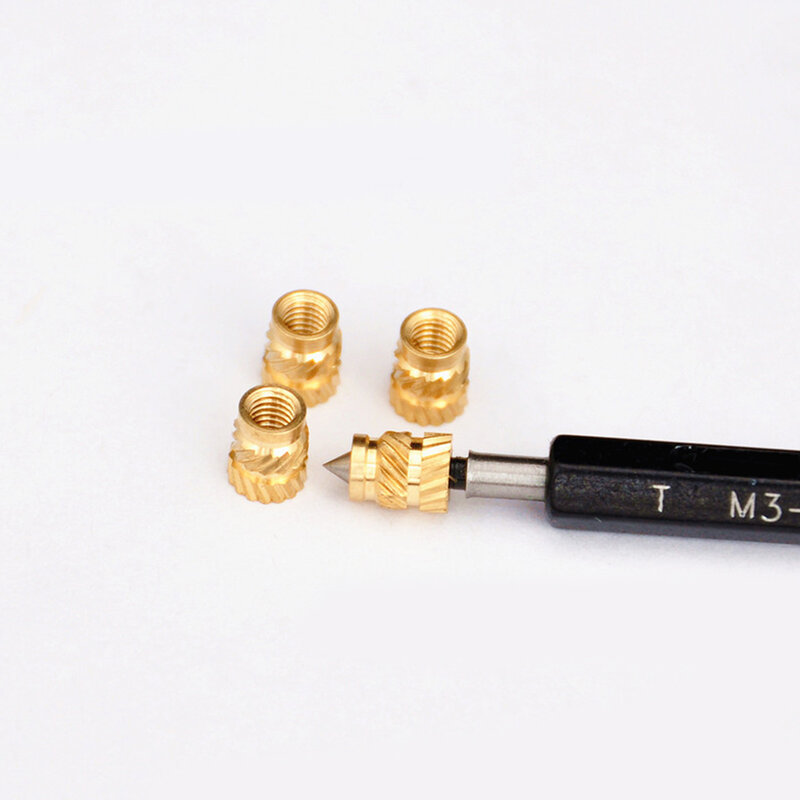 100Pcs M3ด้าย Knurled ทองเหลืองเกลียวชุดความร้อนทนความร้อนใส่ Embedding Nut สำหรับ3D เครื่องพิมพ์ Voron 2.4 M3x5x4