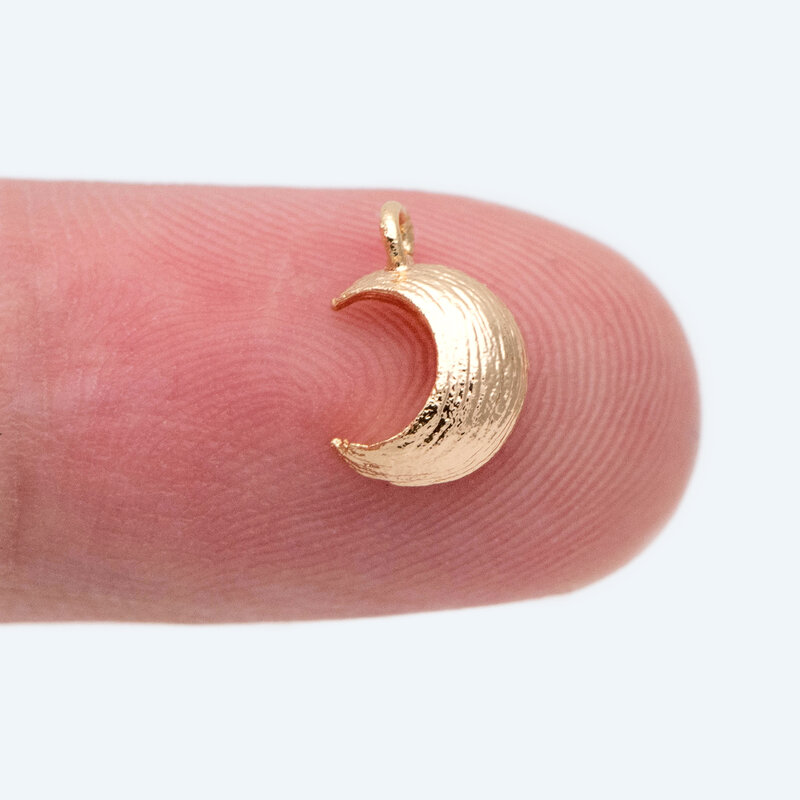 10 pçs banhado a ouro lua crescente charme, minúsculo escovado ouro lua pingente para fazer jóias diy acessórios (GB-2253)
