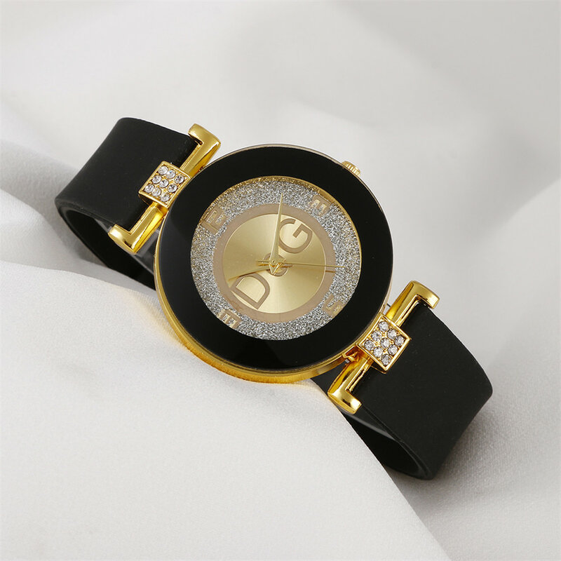 Eenvoudige Zwart Wit Quartz Horloges Vrouwen Minimalistische Ontwerp Siliconen Band Horloge Grote Wijzerplaat Vrouwen Mode Creatieve Horloge