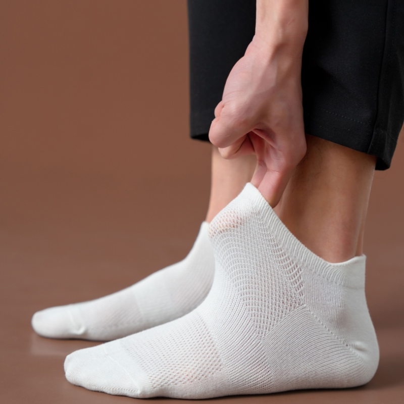メンズスポーツソックス,足首に快適で通気性のある綿,白黒,1ペア