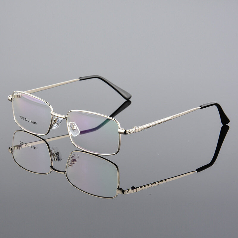 نظارات نصف إطار من سبائك التيتانيوم للجنسين ، نظارات بصرية خفيفة الوزن للغاية لقصر النظر
