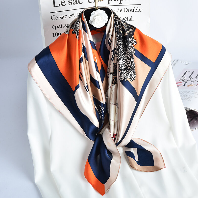 100% 純粋な絹の正方形スカーフ2021女性バンダナ花シルクスカーフプリントハンカチビーチ女性のためneckscaf 88x88cm