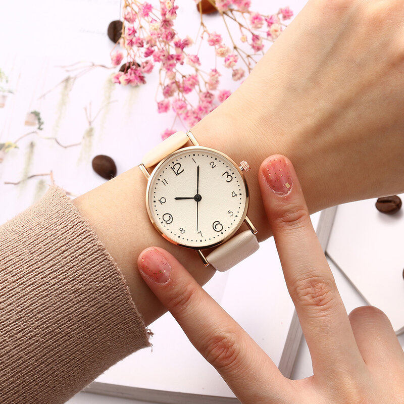 De Nieuwe Koreaanse Versie Van De Top Mode Eenvoudige Riem Horloge Vrouwen Casual Student Dames Jurk Alle-Match quartz Horloge