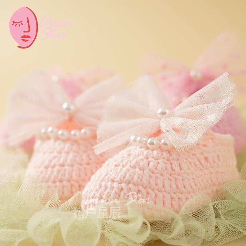 Chaussures en laine faites à la main avec nœud pour bébé, chaussures de princesse perlées, chaussures pour tout-petits, chaussures de jardin, l'anniversaire du cadeau de bébé