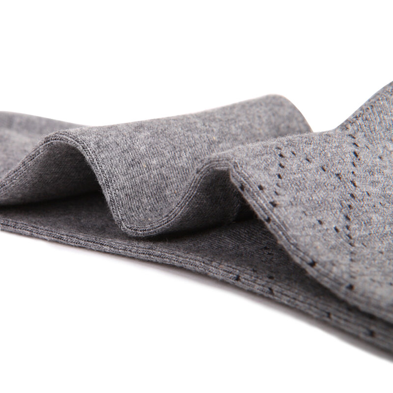 5 par wysokiej jakości męskie bawełniane skarpetki nowe style czarne biznesowe męskie skarpetki diamentowe Hollow oddychające jesienne zimowe skarpety męskie