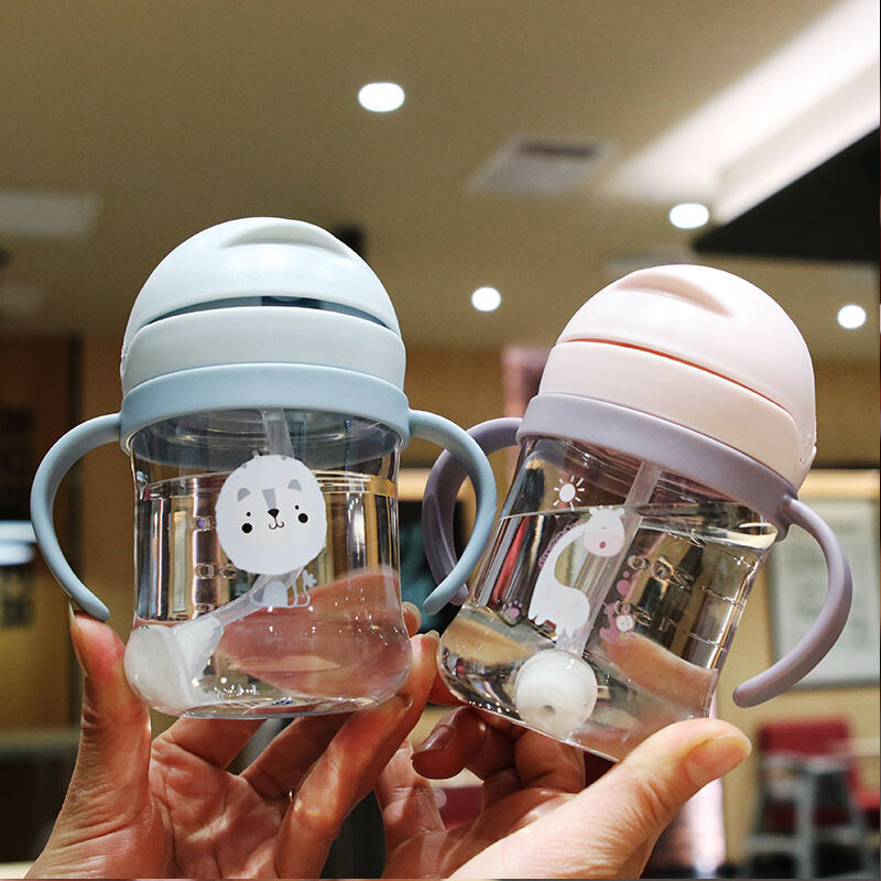 Baby Sippy Tasse Schwerkraft Ball Wasser Trinken Fütterung Kinder Neugeborenen Dicht V-Typ Stroh AntiChoked Griff Infantil Flasche