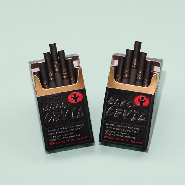 Quitte fumaça artefato preto diabo chocolate sabor cigarros feitos de chá chinês cigarro não-tabaco produtos sem nicotina