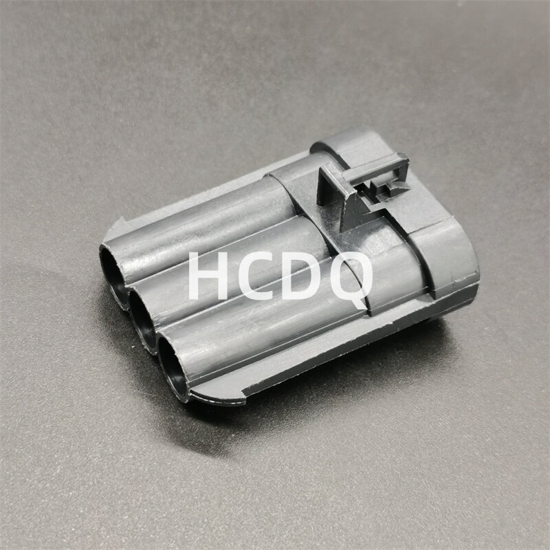 10 PCS Original and genuine 15358681 automobile connector plug housing supplied from stock
