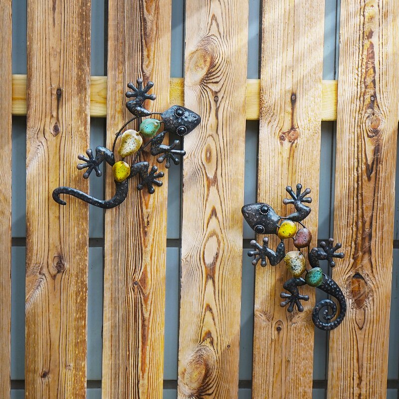 2 pçs pequeno metal gecko arte da parede para casa e decoração do jardim ao ar livre estátuas acessórios esculturas animal irmão