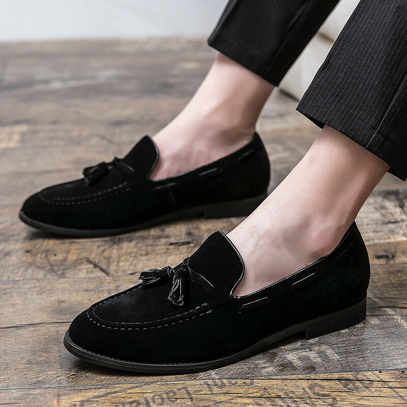 2022พู่ผู้ชายรองเท้าสบายๆหรูหรา Designer หนัง Loafers สำนักงานรองเท้าผู้ชายขับรถรองเท้าแตะลื่นขนาดใหญ...