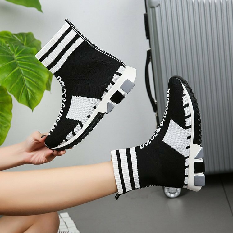 Comfortable Rubber Flat Shoes Women Casual Vulcanized Shoes Round Toe Slip on High Top Sneakers Women Flats Autumn Women Shoes new flying woven High-top stretch socks sneaker boots