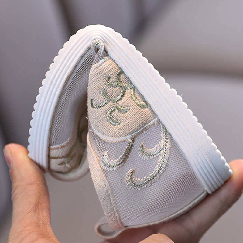 الفتيان الصيف بكين الأحذية تنفس شبكة الأحذية الصينية التقليدية الرجعية Hanfu الأحذية المطرزة أحذية رياضية كاجوال قماشية