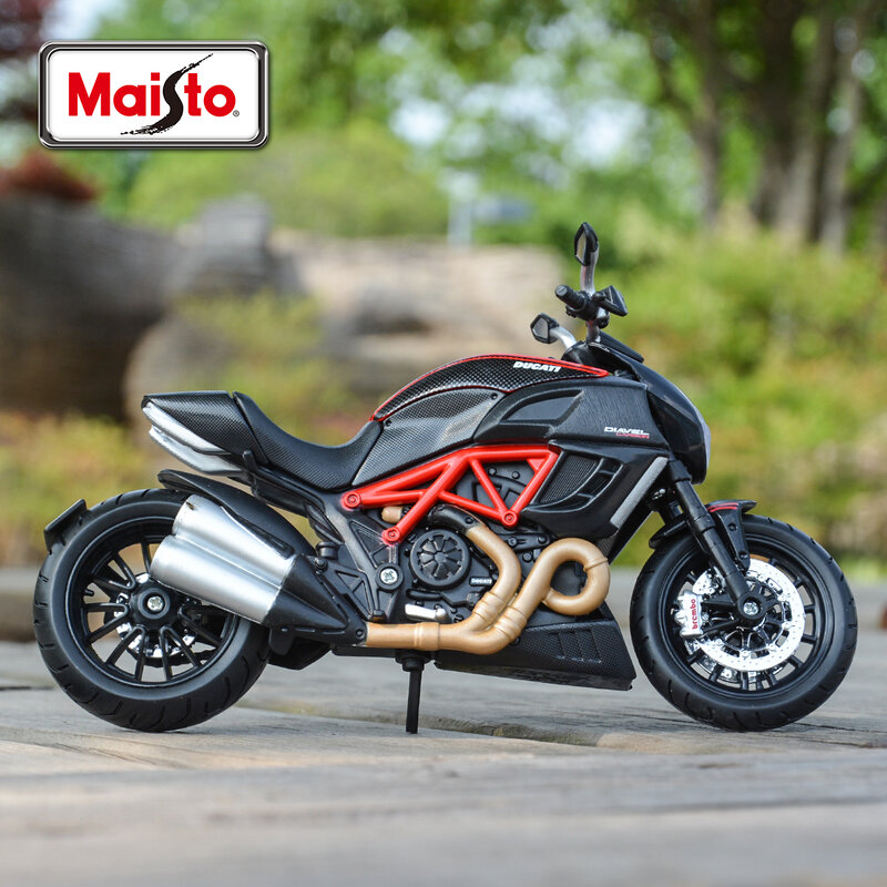 Maisto 1:12 Ducati Diavel 카본 레드 다이 캐스트 차량, 수집 취미 오토바이 모델 장난감