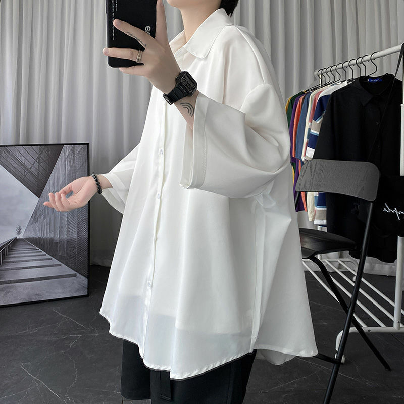 Camisa de manga corta para hombre, ropa de calle holgada de la sociedad coreana, color blanco y negro, a la moda, de verano, M-2XL