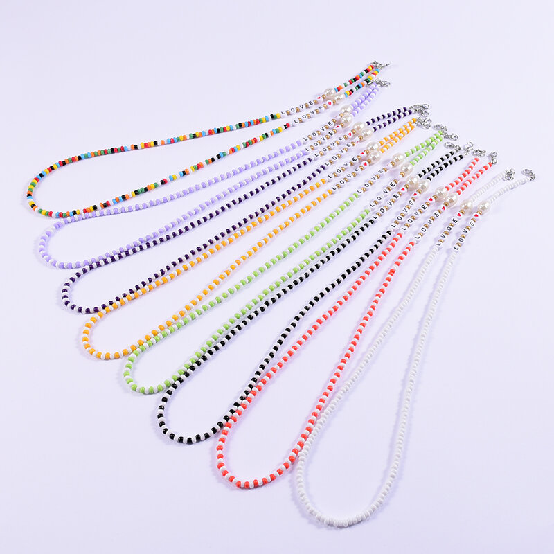 Cadena de cuentas con letras y perlas para mujer, cadena colgante con cordón para gafas de lectura y cuello, a la moda