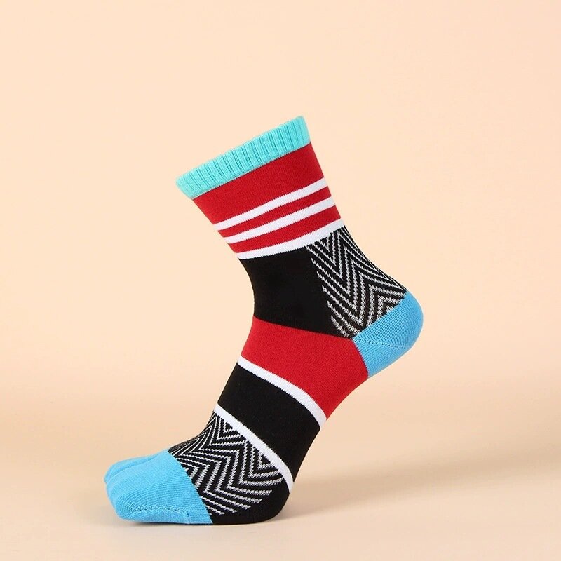 5 paia di calzini sportivi a due dita da uomo in cotone organico con lettere a strisce Street Fashion Happy Travel Socks con dita presenti per uomo