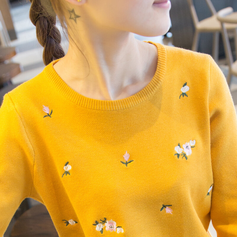 of spring dress, plum embroidered round collar, loose bottom knitted sweater, long sleeve Pullover Sweater for women