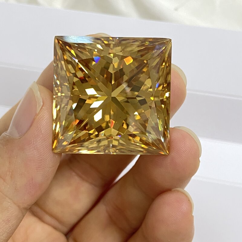 Meisidian duży rozmiar księżniczka Cut 30x30x22.8mm 154 karatowego złota żółty Moissanite diamentowy kamień