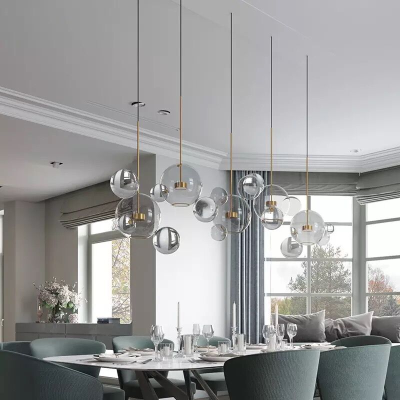 Lampu Gantung LED Gelembung Kaca Bening Modern Lampu Gantung Ruang Tamu Kustom untuk Ruang Makan Lampu Dekorasi Dalam Ruangan