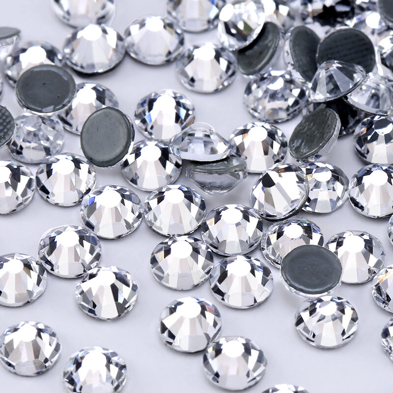 Kaca Bening Berlian Imitasi Bagian Belakang Datar Besi Pada Batu Kristal Strass SS6-SS40 Berlian Imitasi Perbaikan Panas untuk Dekorasi Pakaian