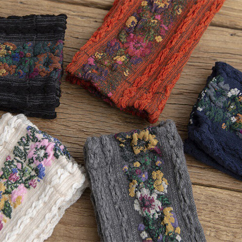 Chaussettes en coton à fleurs, nouvelle mode pour femmes, chaussettes européennes américaines, chaudes et mignonnes, automne et hiver, 2019