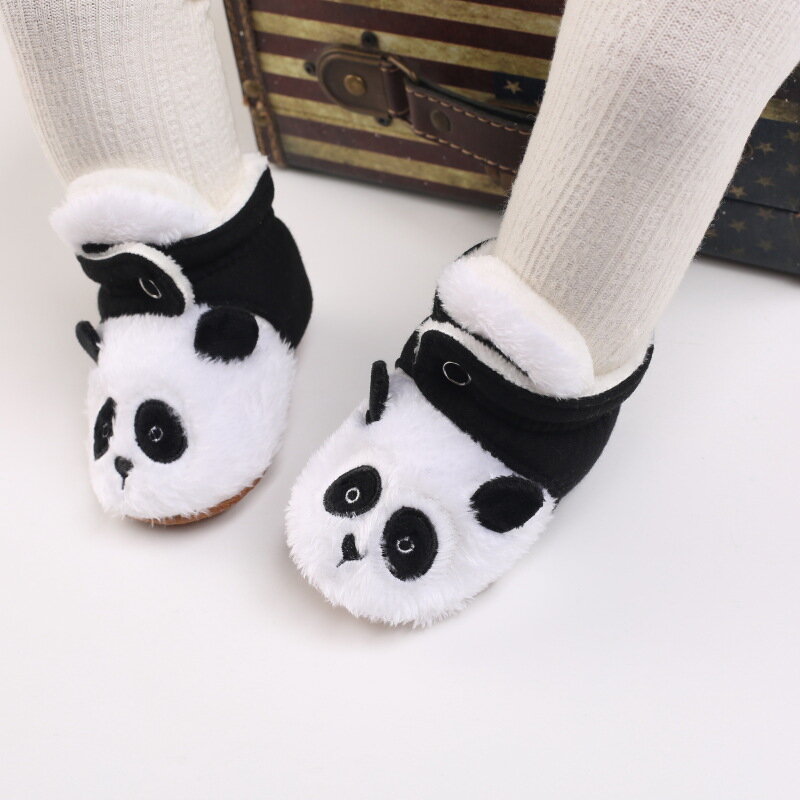 Botines de nieve para bebé, zapatos de cuna de Panda de dibujos animados para niño y niña, suela antideslizante cálida para invierno, zapatos para primeros pasos para recién nacido