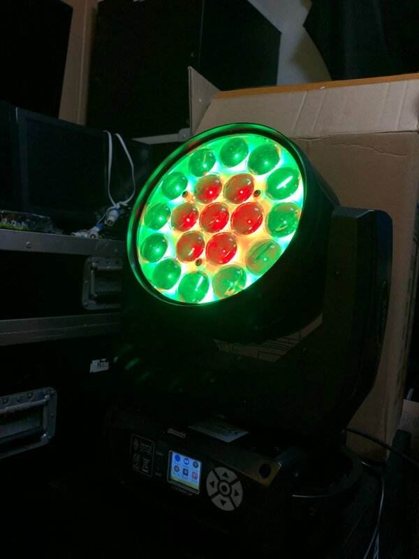 원형 기능이 있는 LED 줌 워시 무빙 헤드 라이트, 새로운 버전, 19x15W, 새로운 줌 워시 무빙 스테이지 라이트