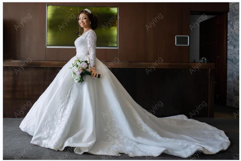 Lindo bll vestido de manga longa rendas apliques vestido de casamento catedral trem elegante africano vestidos de casamento nupcial com botão