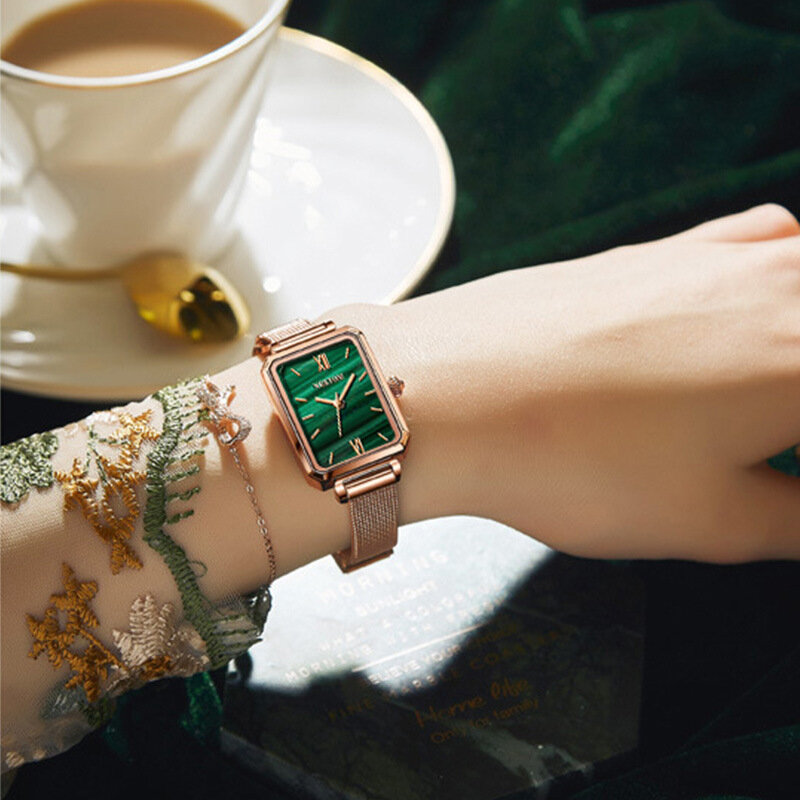 ยอดเยี่ยมนาฬิกาผู้หญิงควอตซ์นาฬิกาสแตนเลสมีเสน่ห์สุภาพสตรีนาฬิกา Hll1
