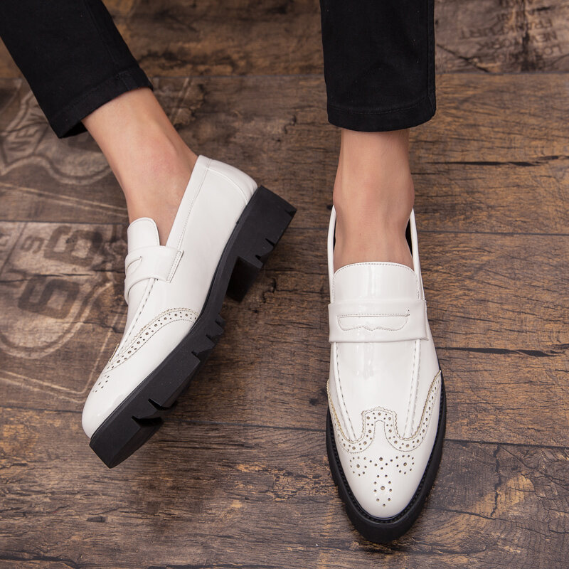Men White Dress Loafers Fashion Elegant Brogue Shoes Summer Casual Leather Shoes Brand Business Wedding Shoes Formal Dress Shoes
