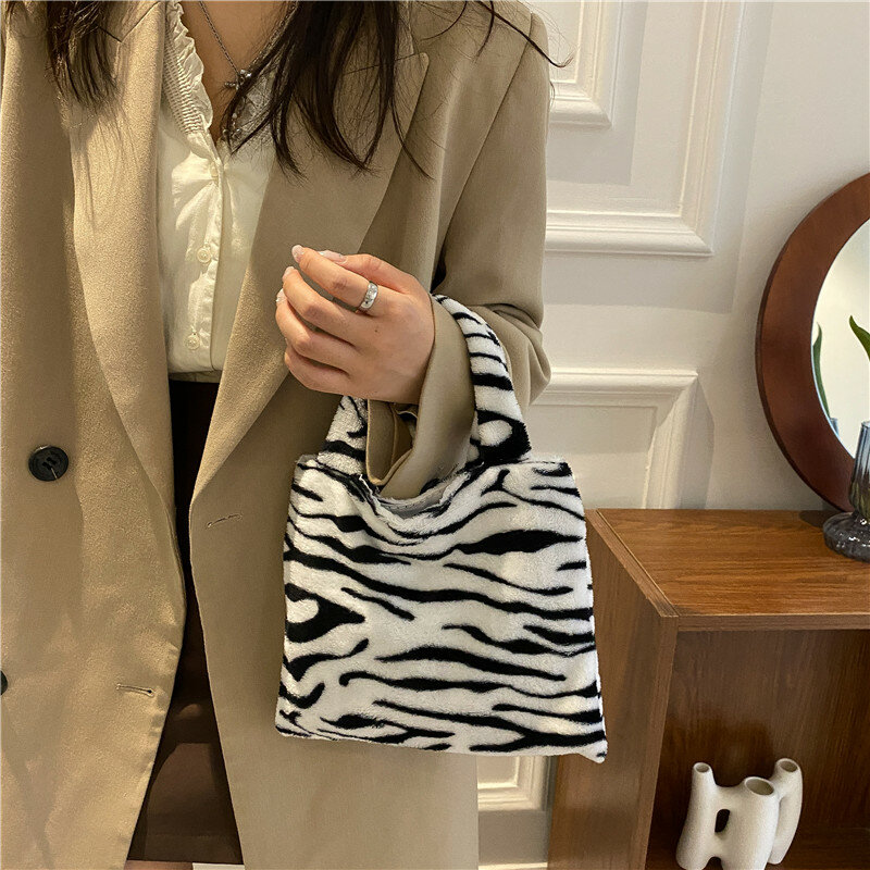 Autumn Winter Women's Bag Zebra Leopard Fur Plush Handbag Fluffy Soft Plush Shopping Bag Personality Fashion Sexy Handbag Woman'