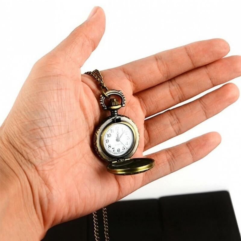男性と女性のためのレトロなスタイルのクォーツ時計,ペンダント付きネックレス,ジュエリー,ギフト,時計