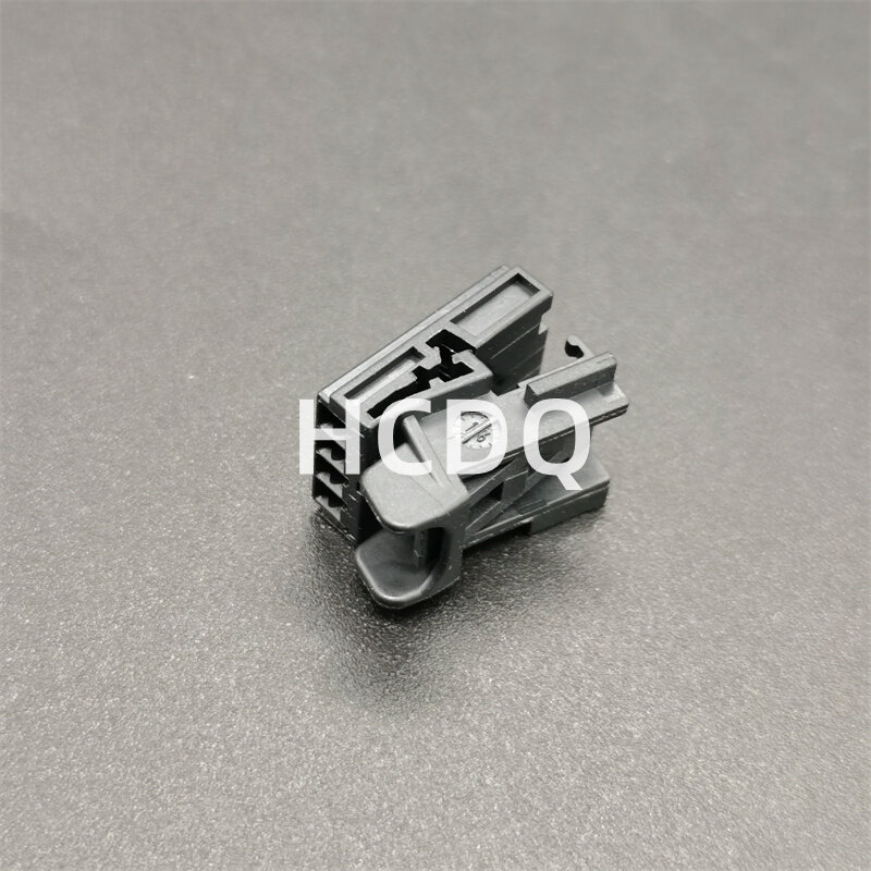 10 PCS Original and genuine 1670988-1 automobile connector plug housing supplied from stock