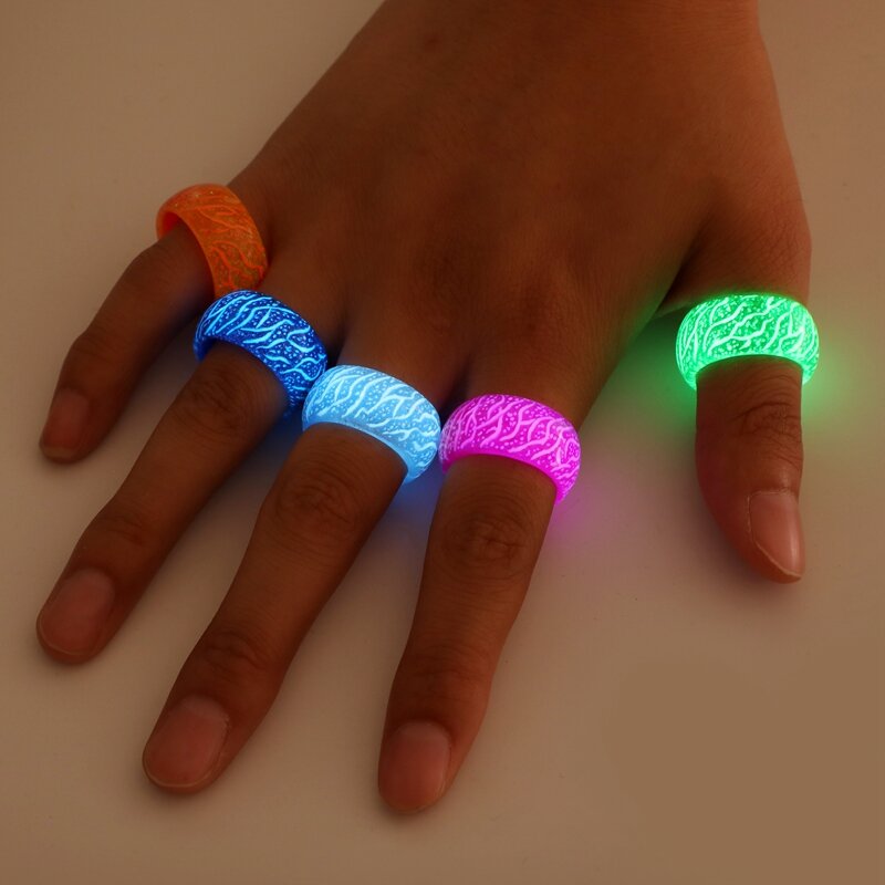 Anéis luminosos jóias fluorescentes tendência resina brilho no dedo escuro anel banda festa de halloween 1 pçs